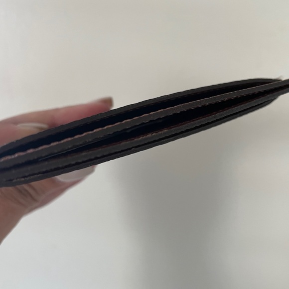 LOUIS VUITTON CARD HOLDER - Picture 4 of 5